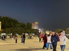 -艾提尕尔清真寺