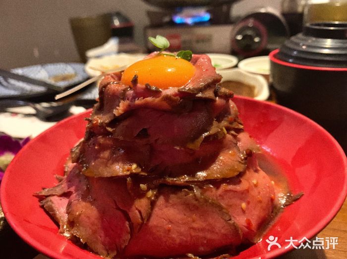 魔丼屋(日月光店)魔王慢烧牛肉丼图片