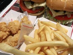 -The Habit Burger Grill 哈比特汉堡(爱琴海店)