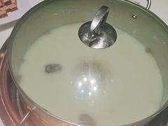 -洪氏嗨捞·猪肚鸡火锅(阳光天地店)