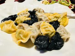 手工三色水饺-青岛富力艾美酒店-乐美中餐厅创意胶东菜