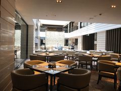 -中航泊悦酒店·云庭咖啡厅(虹桥机场T2店)