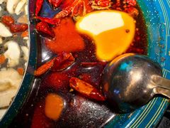 珍鲜菌菇鸳鸯锅-吼堂老火锅(太古里总店)