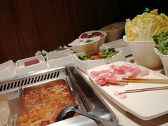 -海底捞火锅鲜切牛肉主题店(长寿路店)