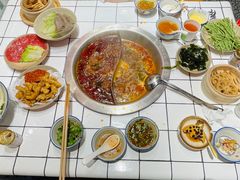 -卤校长重庆火锅(国兴店)