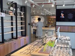 -瑞司视光眼镜·蔡司战略合作眼镜店(新街口店)