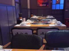 -山河屯铁锅炖·非遗东北菜(南山店)