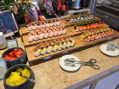 -大中华希尔顿酒店-念自助餐·嗨啤·小龙虾