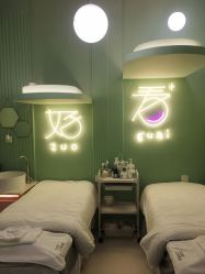 包房-好看加白色房子