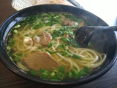 鸡汤牛肉米线-潼十三肉夹馍(东单店)