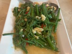 -光海鲜鱼翅餐厅(叻差拉披色路店)