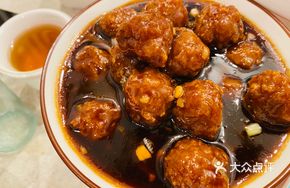 Vegetable and Sweet and Sour Meatballs Platter