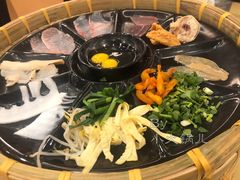 -老国贸云南传统过桥米线(滇池店)