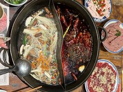 -周小明火锅(黑金冠社区店)