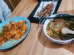 -西部马华清真兰州牛肉面·烧烤夜市(三里河店)