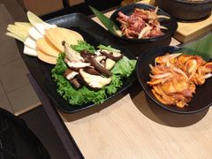 蔬菜拼盘、烤肉-新石器烤肉(南站店)