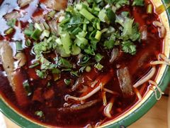 -拈签一笑黄牛肉辣卤串串