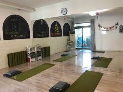 -瑜舍瑜伽连锁教室