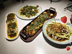 青椒仔兔-院8里·小聚园老川菜(九眼桥店)