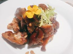 脱脂酱香猪手-荣公子创意菜