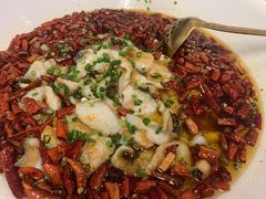 -川流不息·地道川菜·小龙虾(松东路店)