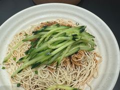 -肥肥虾庄·金牌油焖大虾(汉口城市广场店)