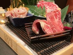 -铭牛烧肉·和牛海鲜自助(高新月牙湖店)