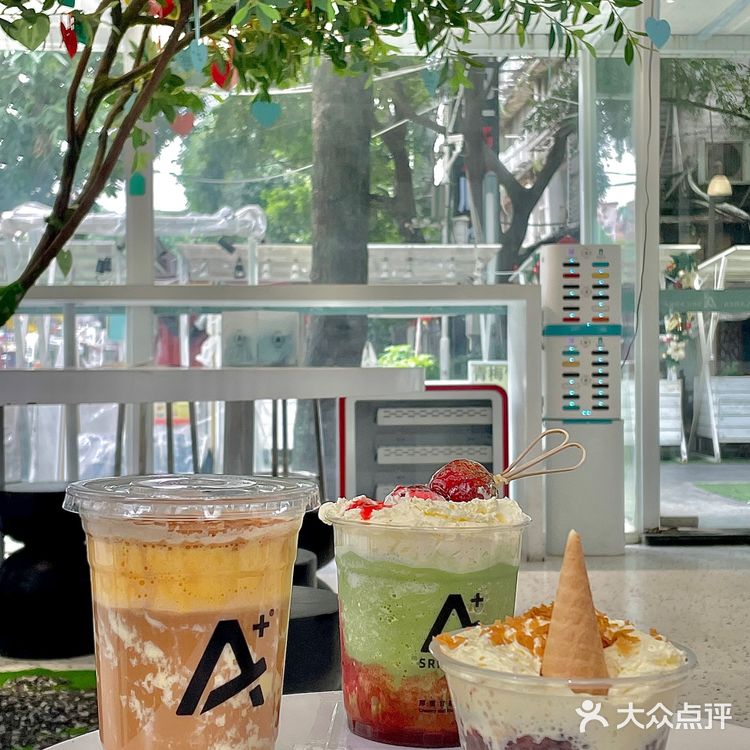 佛山探店｜冬日暖饮A+圣诞打卡点