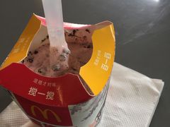奥利奥草莓麦旋风-麦当劳(未来城购物中心店)