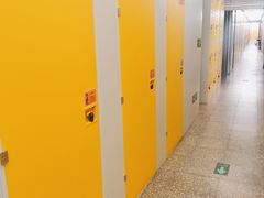 -安东易迷你自助仓储寄存仓库(杨浦店)