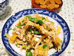 凉拌芭蕉花-蜗牛小馆醉乡民谣云南菜(惠新西里店)
