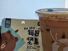 -瑞幸咖啡(凯德龙之梦莘庄店)