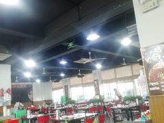 大堂-皖北巫氏三胖地锅鸡(长淮总店)