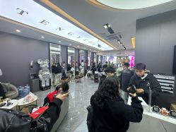 -藤野造型烫染·漂发