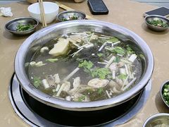 -黑竹沟新场牛肉火锅