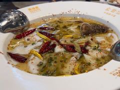 -渔语鱼酸菜鱼新川菜(来福士店)