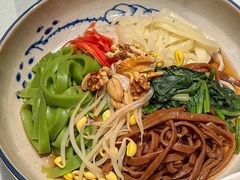 -江城小馆陕南妈妈菜·全球旅行餐厅(钟楼店)