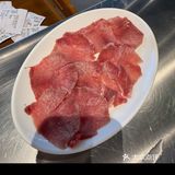 吃的很开胃。牛肉份量比较小，两个人点了四份