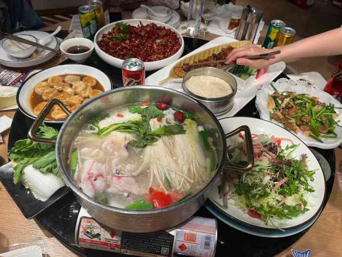 多多渔港(国鼎店)-"[薄荷]环境:原来的国鼎云天楼重新装修,.