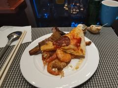 -广州万富希尔顿酒店·感趣自助餐厅·金秋蟹宴生蚝海鲜刺身