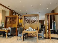 -黔蘑菇四季餐厅(观山湖店)