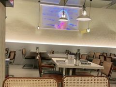 大堂-白仁仔· 活烤海鲜 宵夜(豫园店)