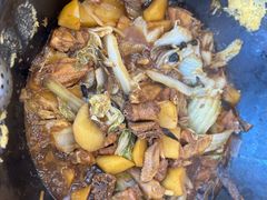 -粘豆包柴火铁锅炖