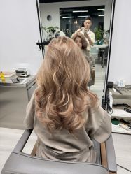 -发朵Hair 烫染沙龙