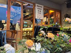 -8PINTS八品脱·日料·烧鸟·精酿小酒馆(莘庄店)