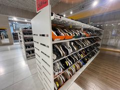 -BIGOFFS 超级折扣(仁恒伊势丹店)