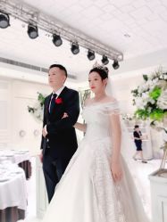 点击看大图 -艾米丽婚纱礼服