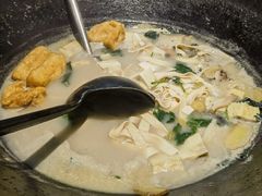 -陈大锅·岳阳鱼馆·地道岳阳菜(美食街店)