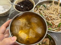 -正宗杨记普洱酸醋米线(总店)
