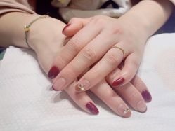 -桃色美甲沙龙